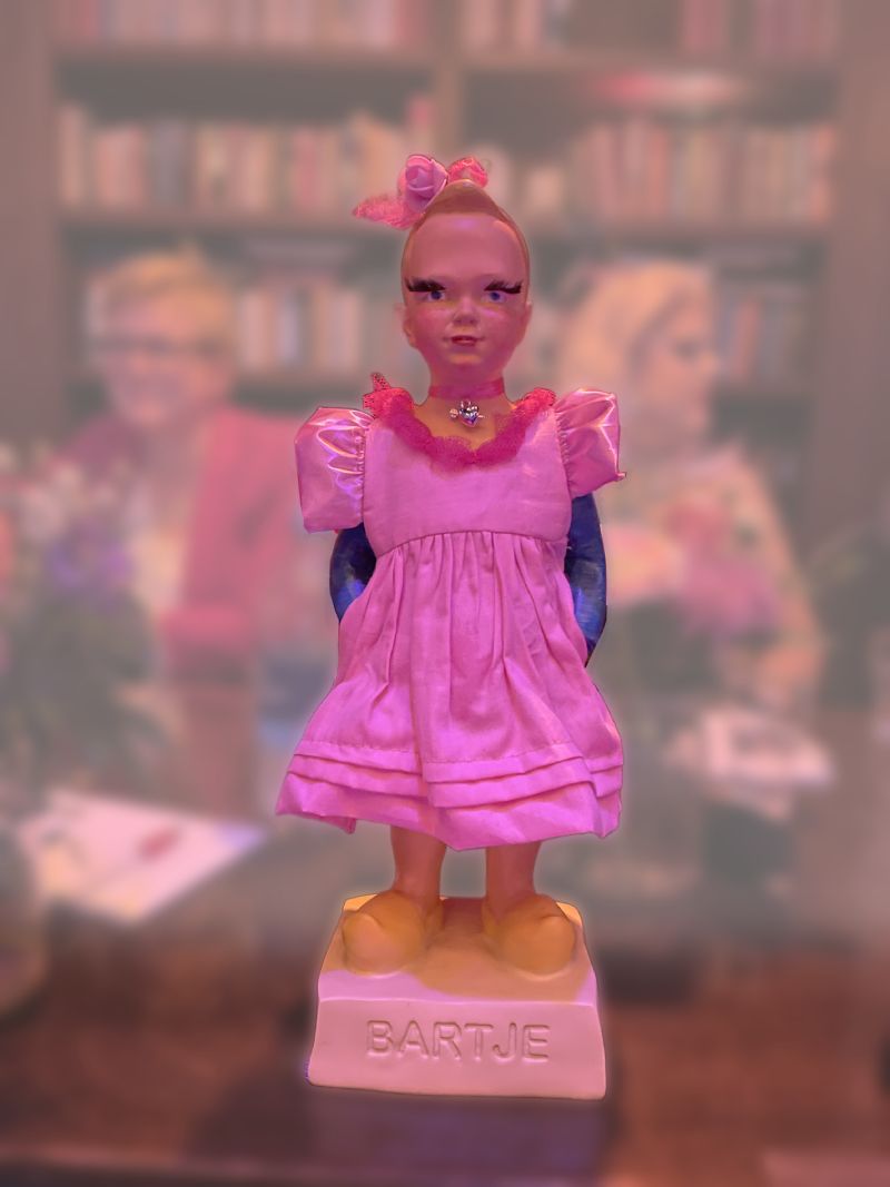 De hoofdprijs van de dragshow in Westerbork